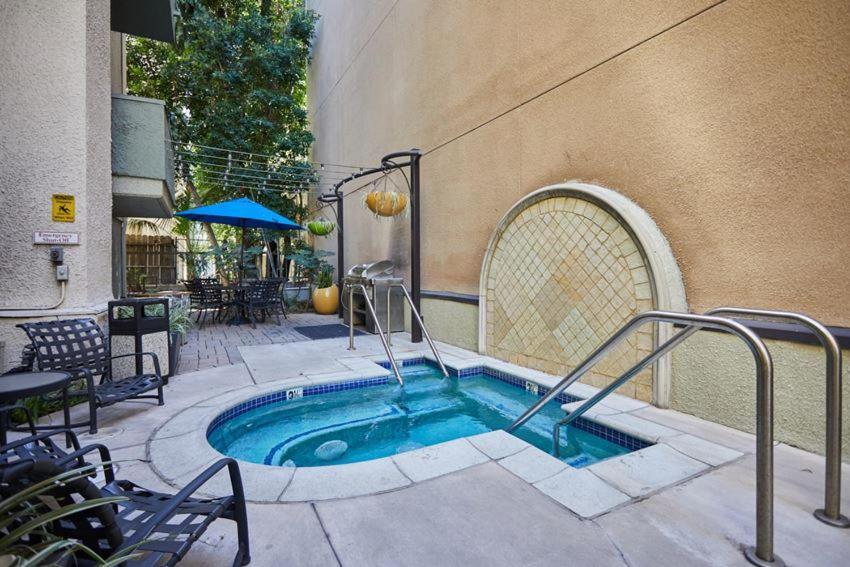 Beverly Hills Gem 1 Bedroom Apt With Parking 218 Los Angeles Exterior foto